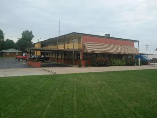 Big Bend Traveler'S Inn Great Bend Buitenkant foto